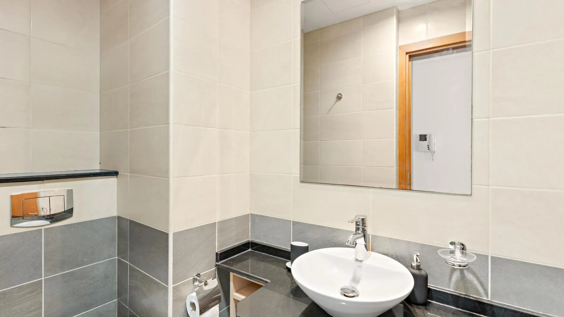Elegant 1Br In Ocean Heights Apartment Dubai